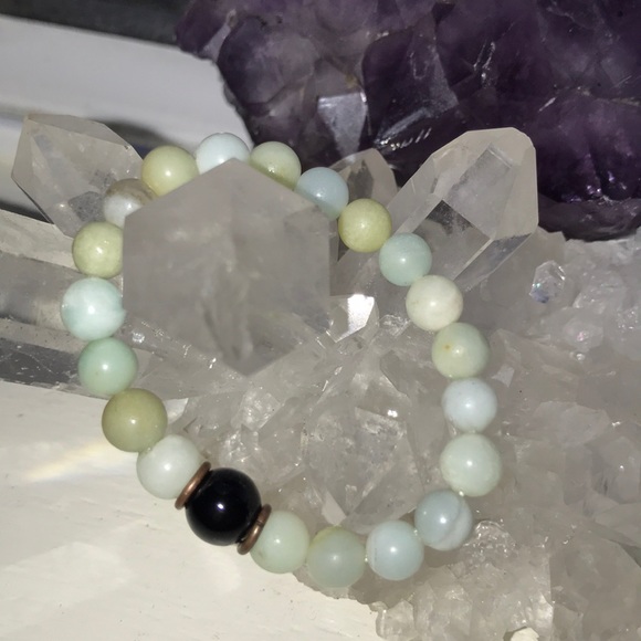 Child’s Amazonite Bracelet - Picture 4 of 11